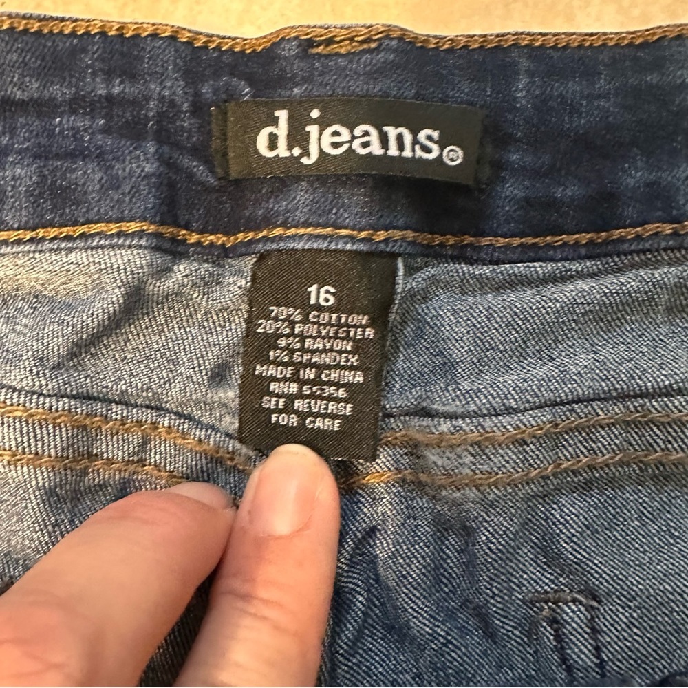 Pack of three women’s Dark Blue Women's Jean Shorts 2 Cloth & needle 1 Djeans 16 - Picture 8 of 16